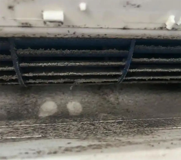 漳浦空调吹的风有股烧焦味是怎么回事